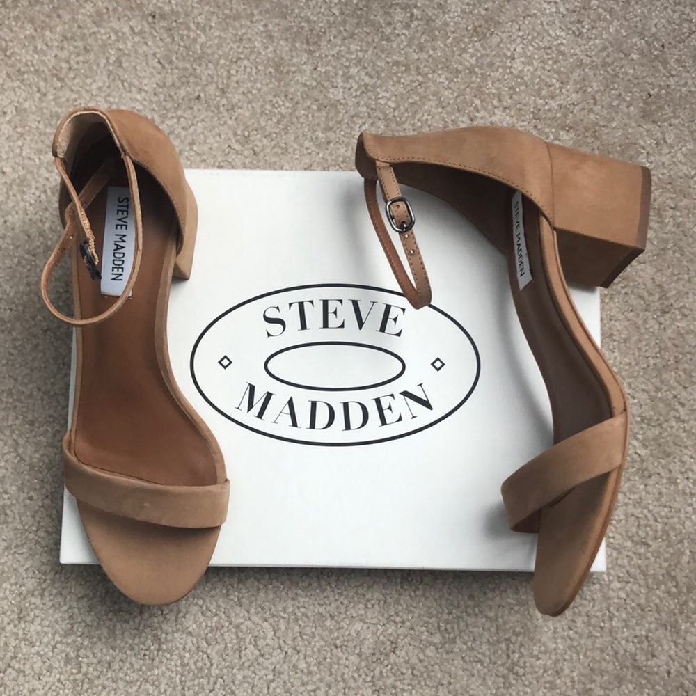 Steve Madden Irenee Sandal in Tan Nubuck